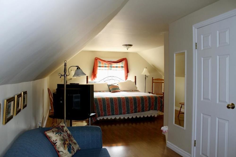 Mackenzie House B&B By Elevate Rooms Порт-Хоксбери Экстерьер фото