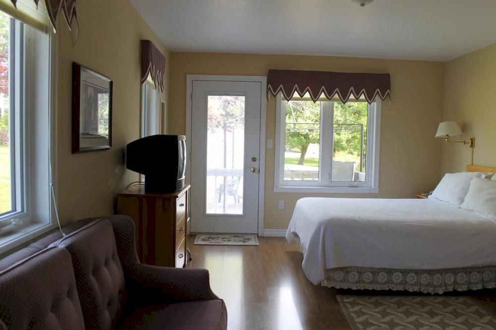 Mackenzie House B&B By Elevate Rooms Порт-Хоксбери Экстерьер фото