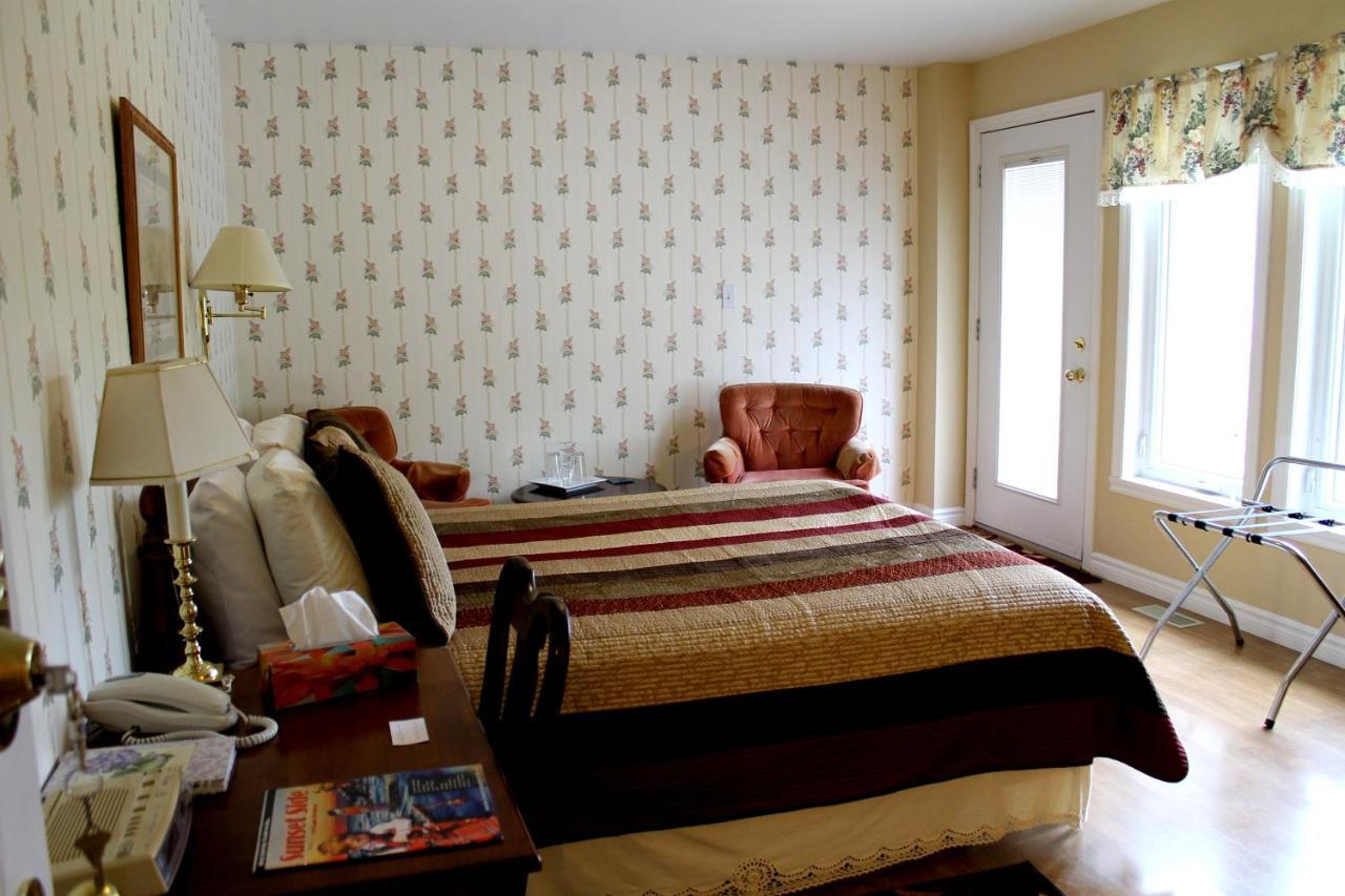 Mackenzie House B&B By Elevate Rooms Порт-Хоксбери Экстерьер фото